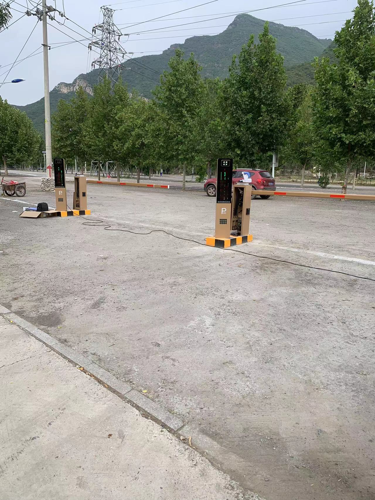 北京周口店智慧车场（8个景区，26个出入口，8个城市级诱导屏） 景区智慧停车场案列 第4张