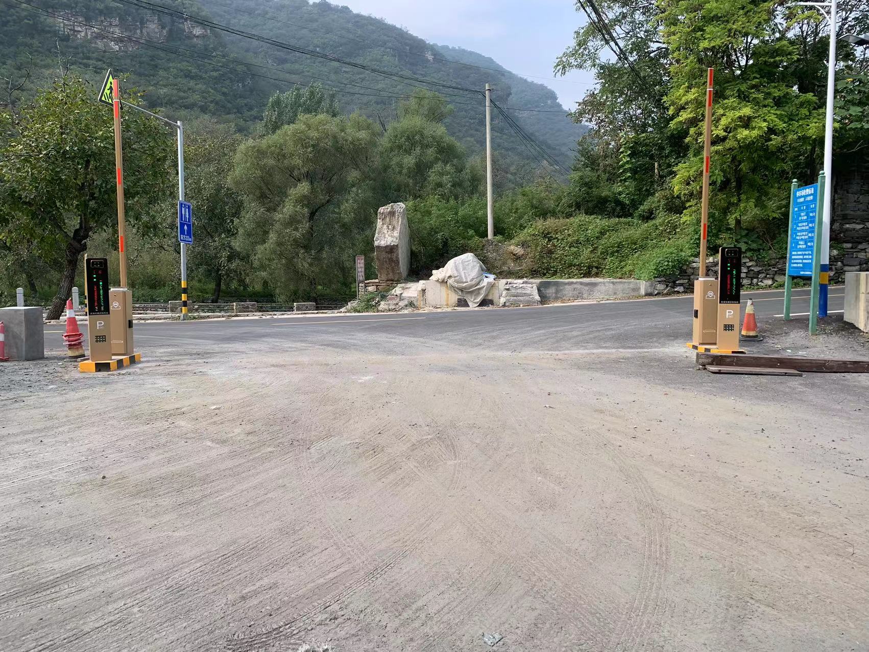 北京周口店智慧车场（8个景区，26个出入口，8个城市级诱导屏） 景区智慧停车场案列 第7张